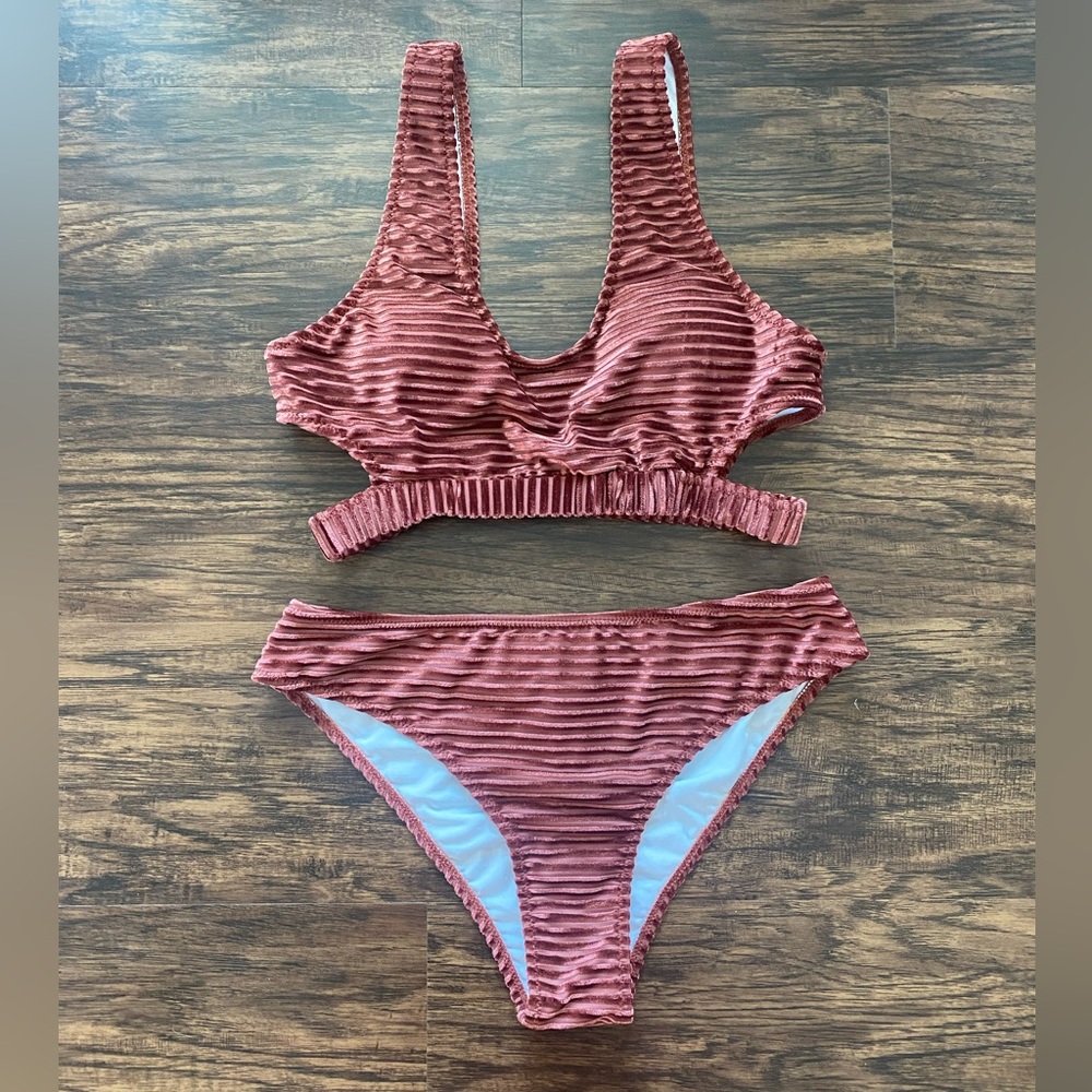 NWT Cupshe Bikini Set
